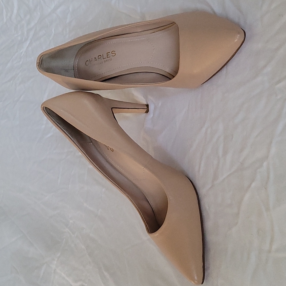 Charles by Charles David nude pumps